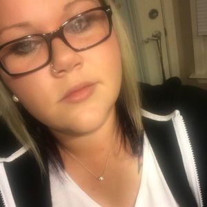 Meet your Posher, Nichole